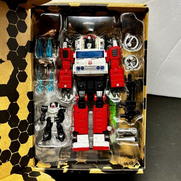 Hasbro Other - Transformers Artfire and Nightstick Generations Selects WFC-GS26 COMPLETE
